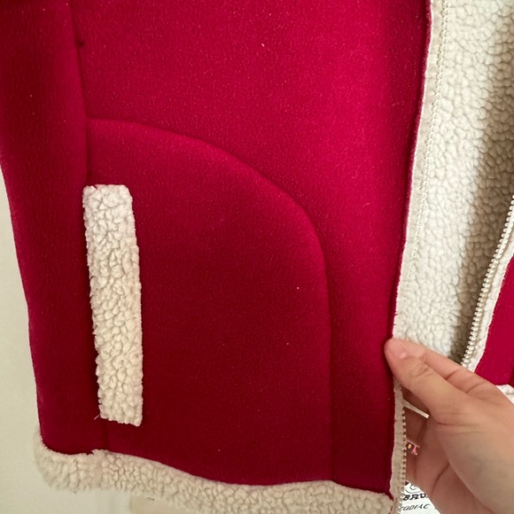 Jackye Mills Vest made in Canada - Picture 2 of 7